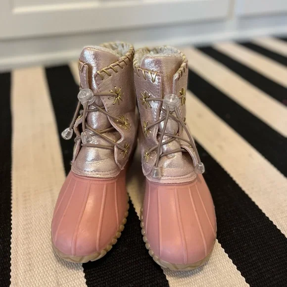 Olivia Miller Shoes Olivia Miller Girls Duck Boots Poshmark - Main Image